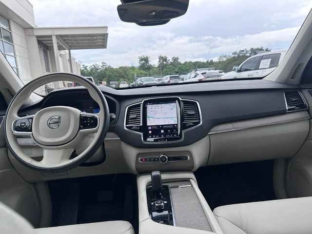 Certified 2023 Volvo XC90 B5 Plus w/ Protection Package Premier AWD/4WD image 17
