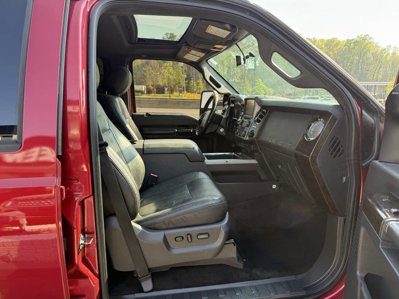 Used 2013 Ford F250 Platinum w/ FX4 Off Road Pkg image 14