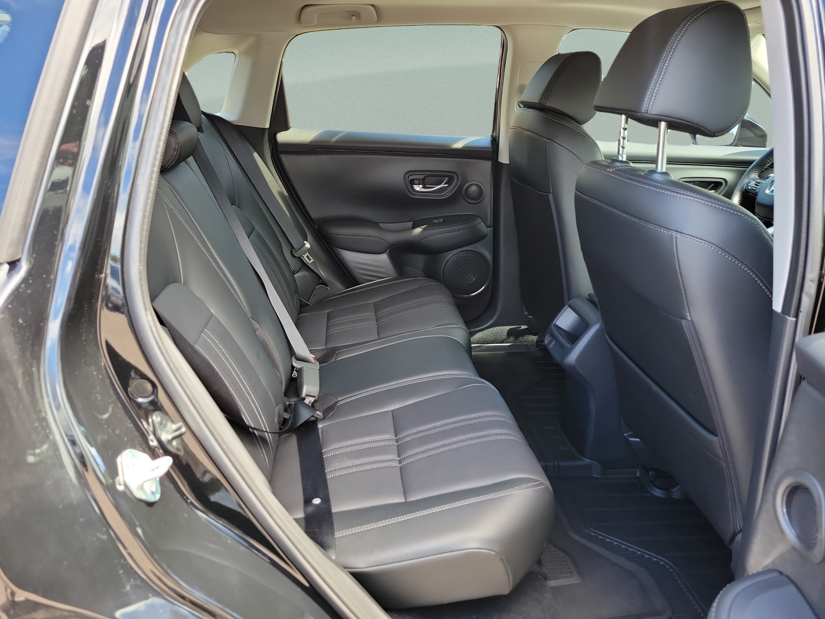 Certified 2026 Honda HR-V EX-L image 10