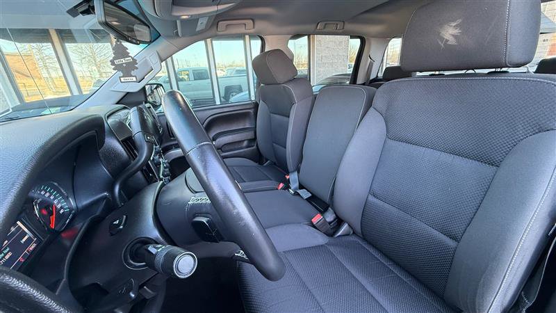 Used 2018 Chevrolet Silverado 1500 LT w/ All Star Edition image 19