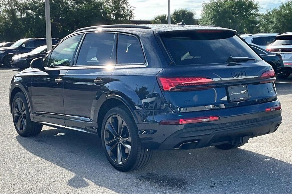 Certified 2025 Audi Q7 3.0T Premium Plus image 7