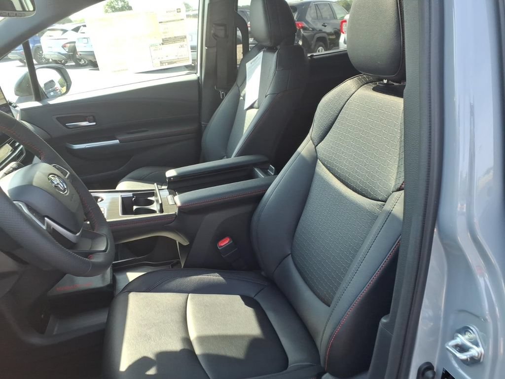New 2026 Toyota Sienna XSE FWD image 10