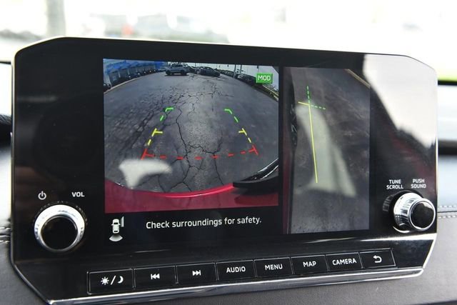 Used 2024 Mitsubishi Outlander SE Black Edition image 13