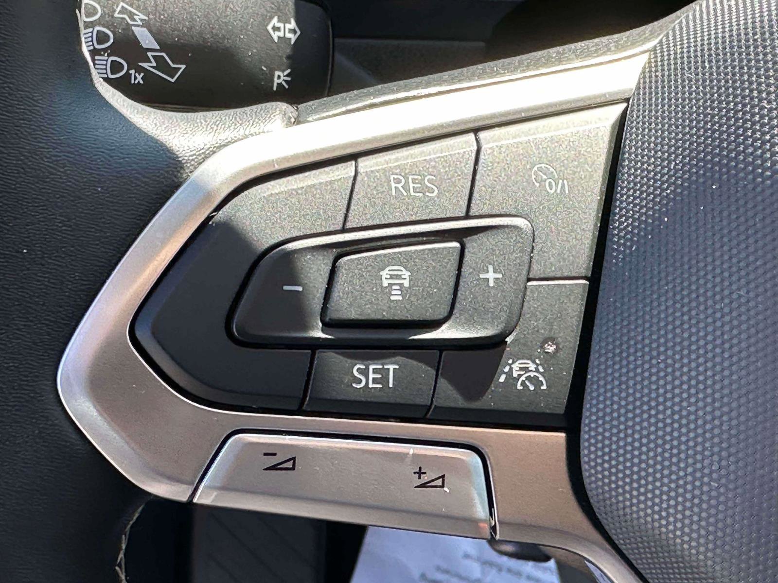 Used 2024 Volkswagen Tiguan S image 18