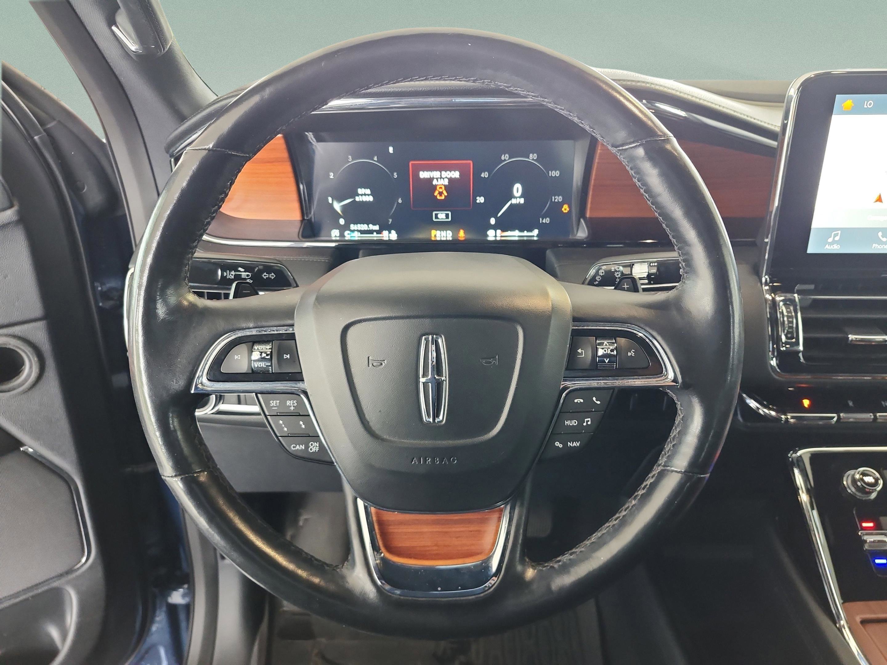 Used 2018 Lincoln Navigator Select w/ Technology Package image 10