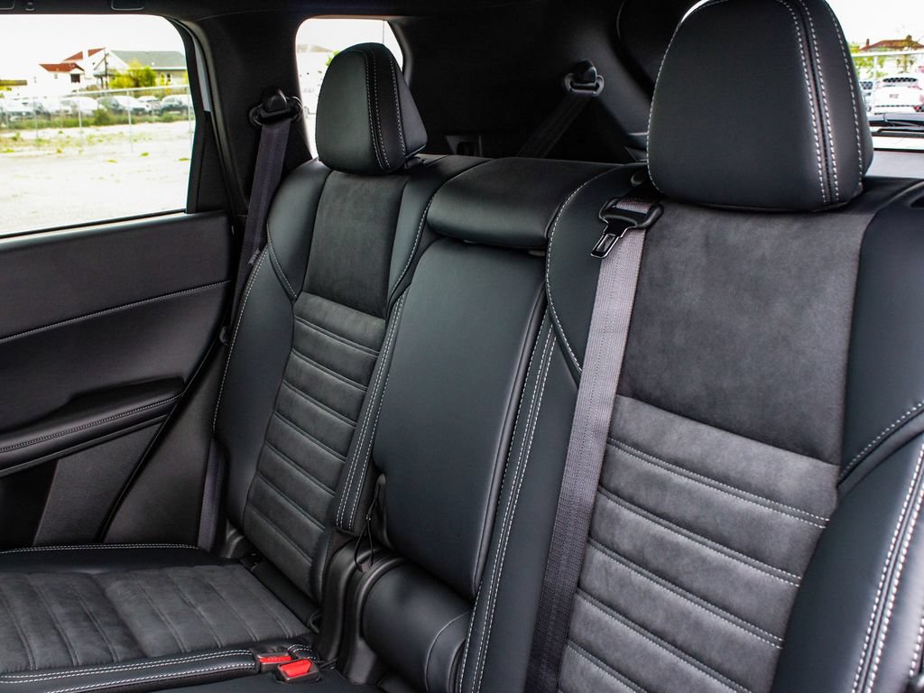 New 2026 Mitsubishi Outlander LE AWD/4WD image 33