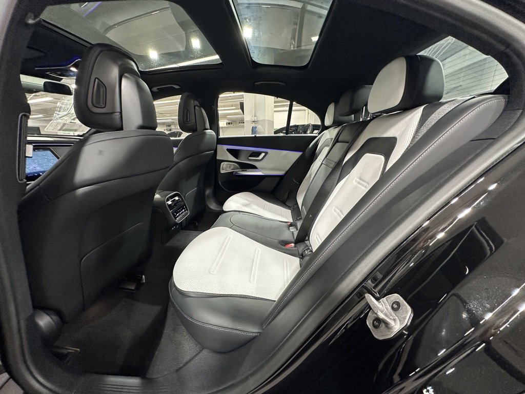 New 2026 Mercedes-Benz E 53 AMG e 4MATIC Sedan image 17