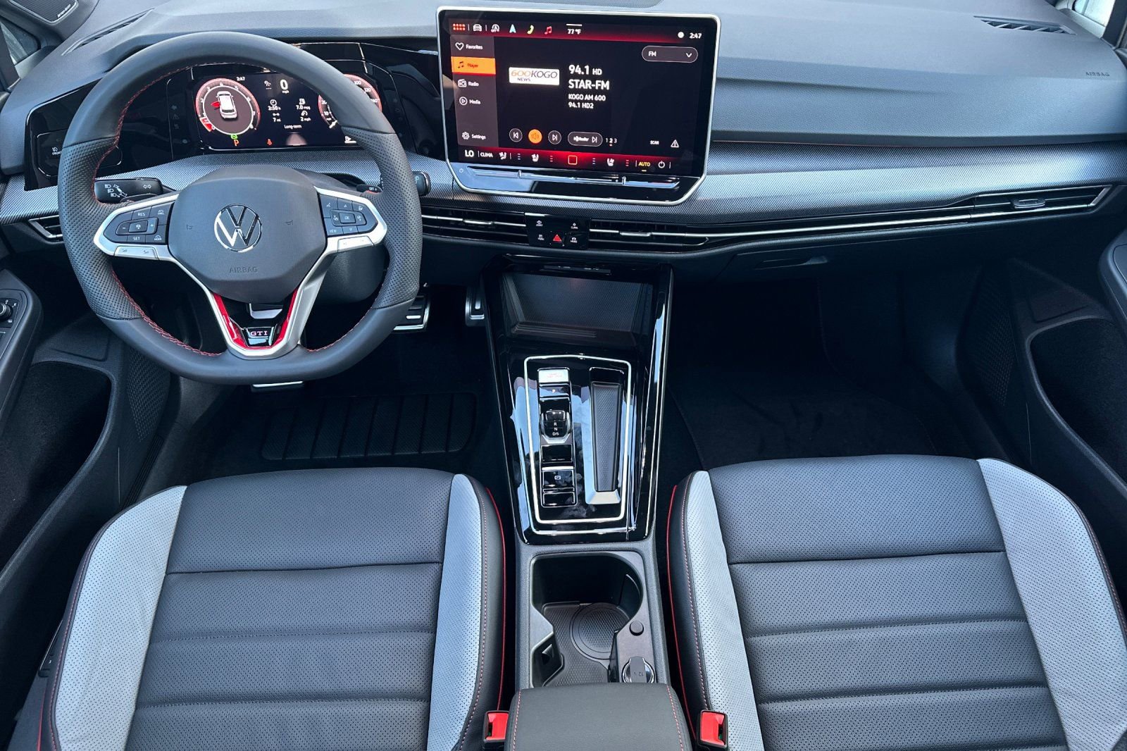 New 2026 Volkswagen GTI SE FWD image 11