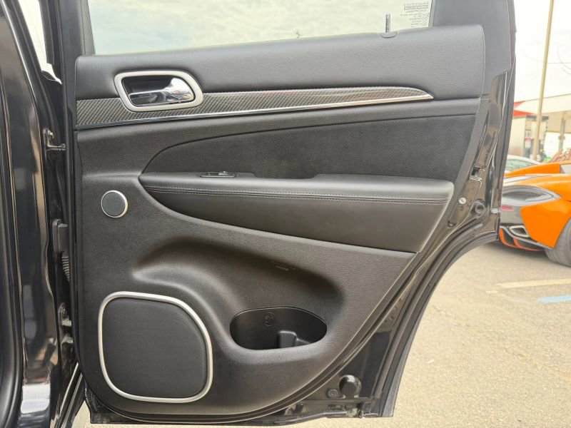 Used 2018 Jeep Grand Cherokee SRT image 25
