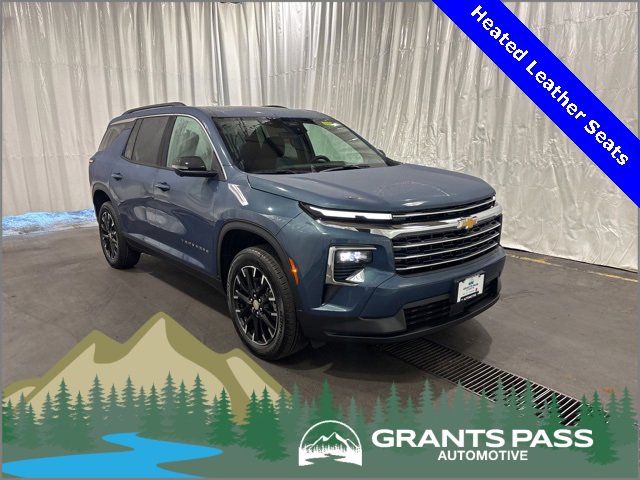 New 2026 Chevrolet Traverse LT w/ Sun and Wheel Package