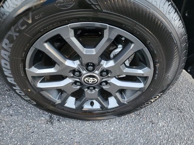 Used 2025 Toyota Tundra Platinum image 10