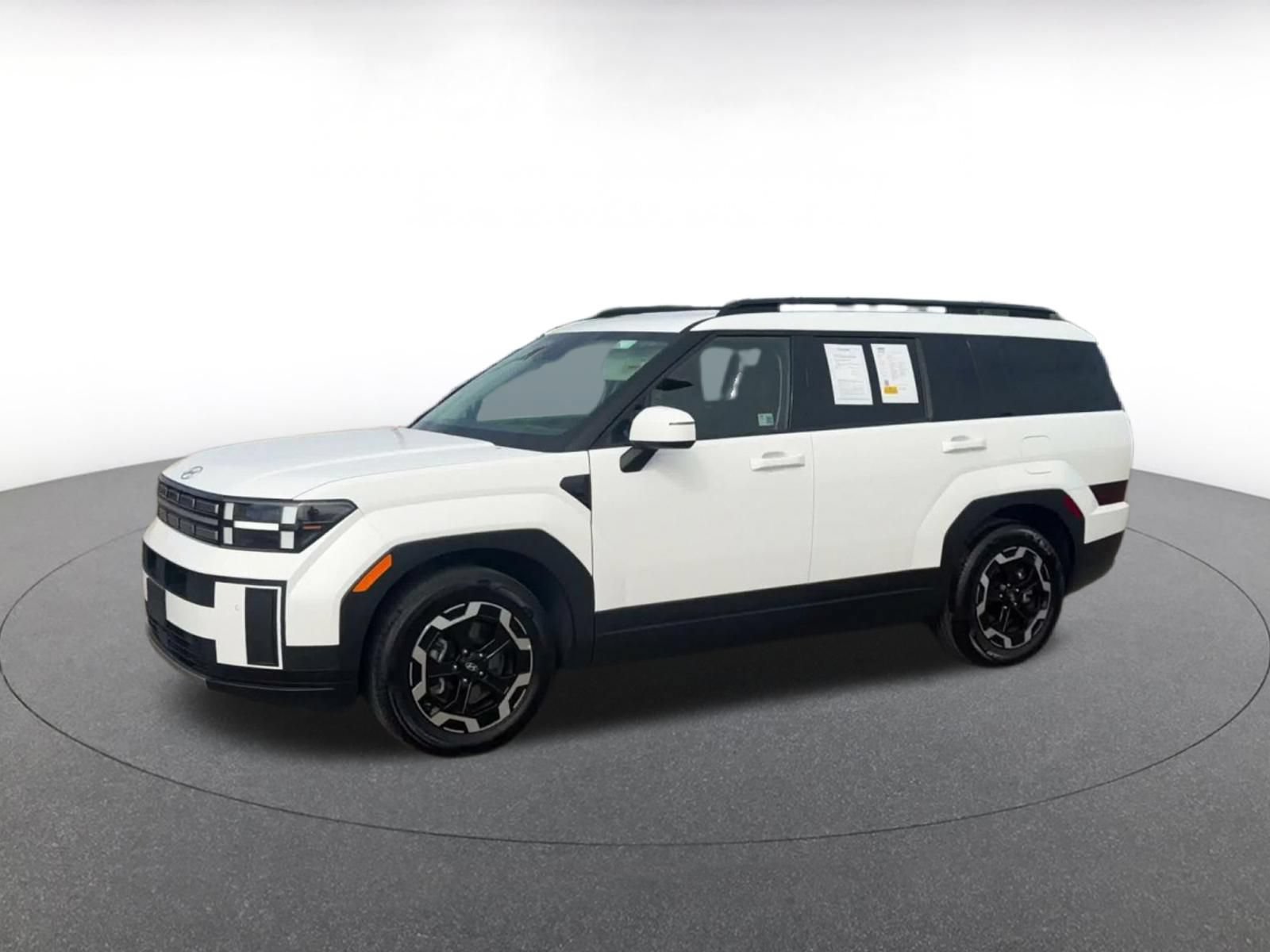Used 2026 Hyundai Santa Fe SEL FWD image 7