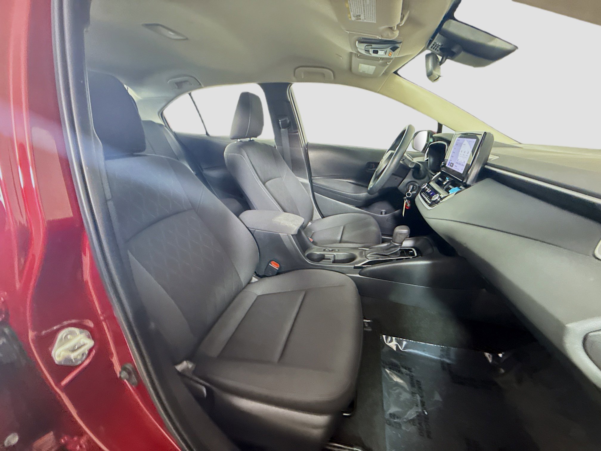 Used 2023 Toyota Corolla LE FWD image 28