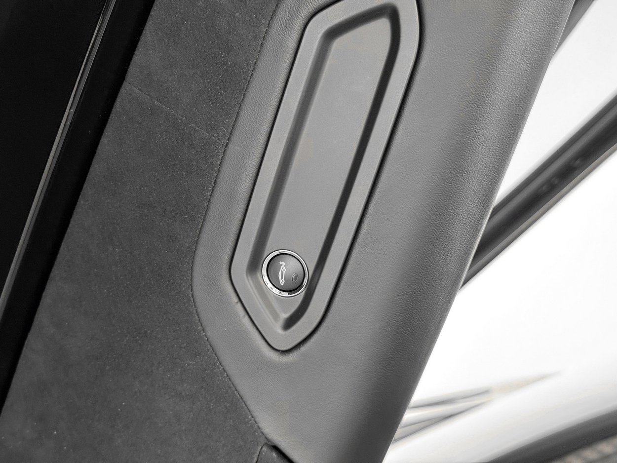 New 2026 McLaren 750S image 13