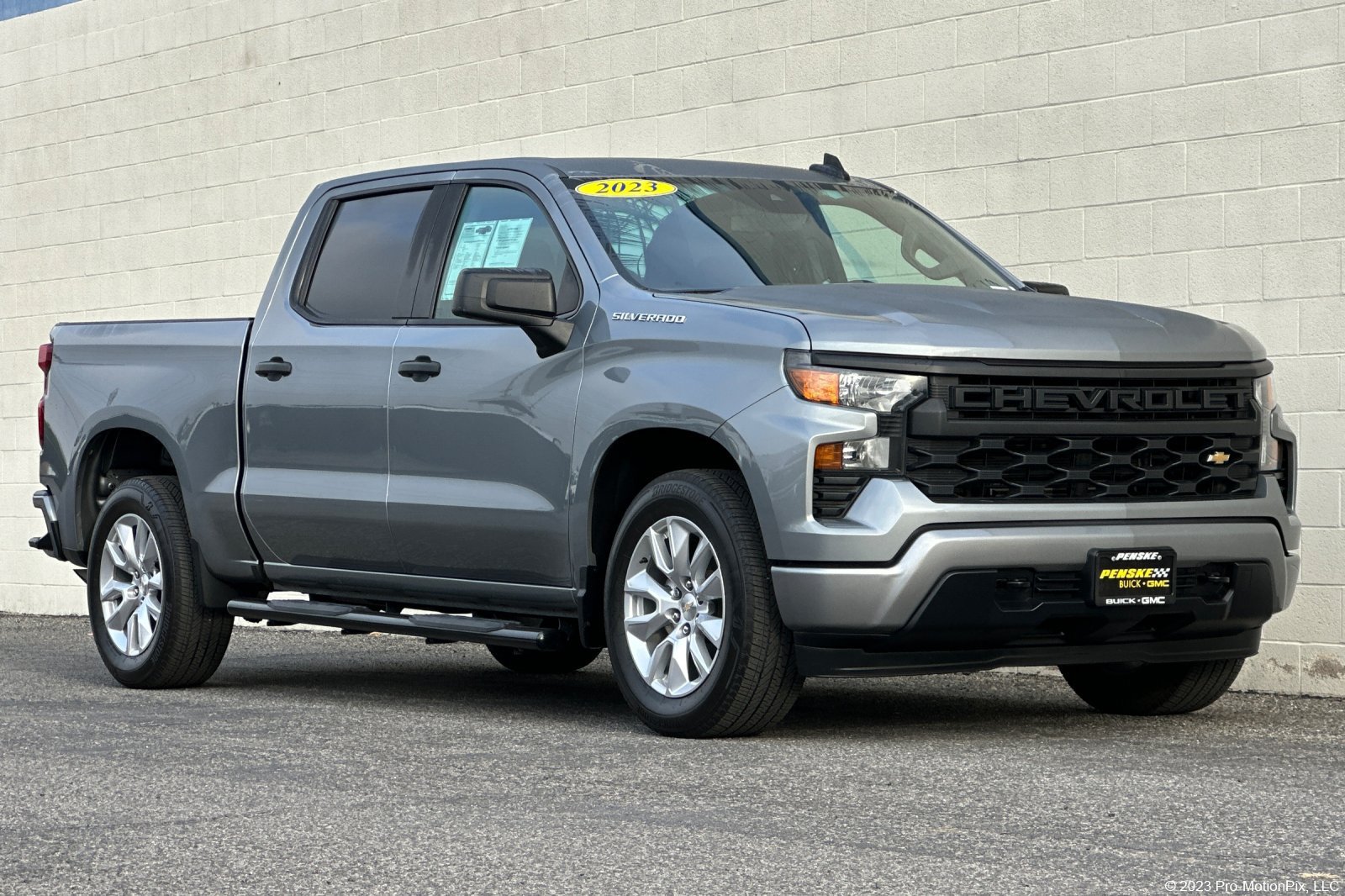 Used 2023 Chevrolet Silverado 1500 Custom RWD image 1