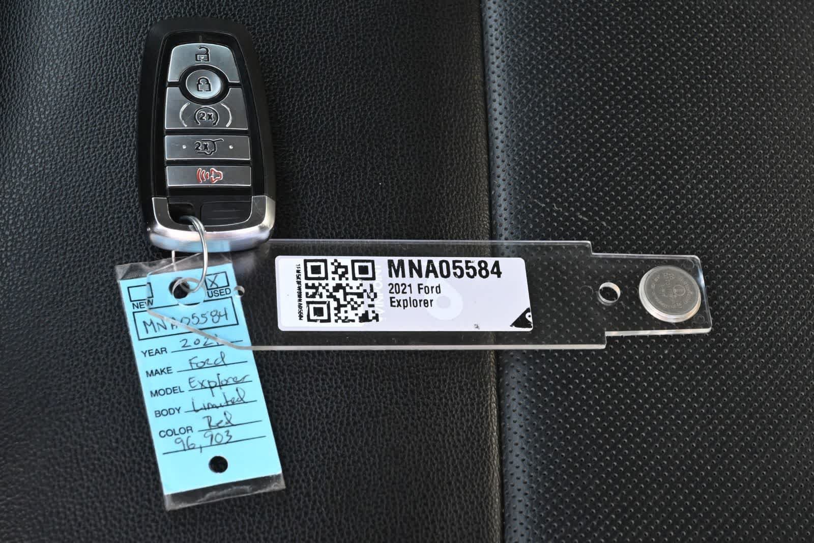 Used 2021 Ford Explorer Limited w/ Hybrid Equipment Group 310A AWD/4WD image 25
