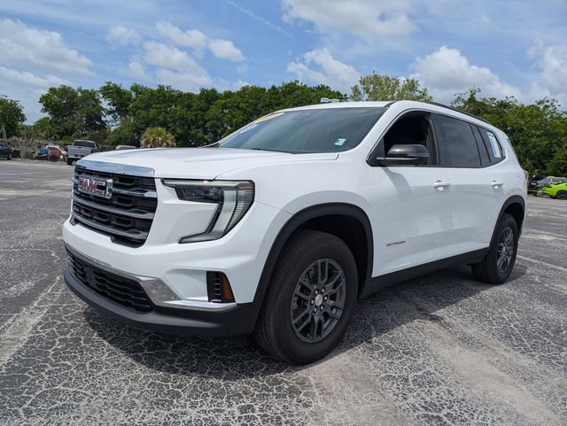Certified 2025 GMC Acadia Elevation FWD image 8