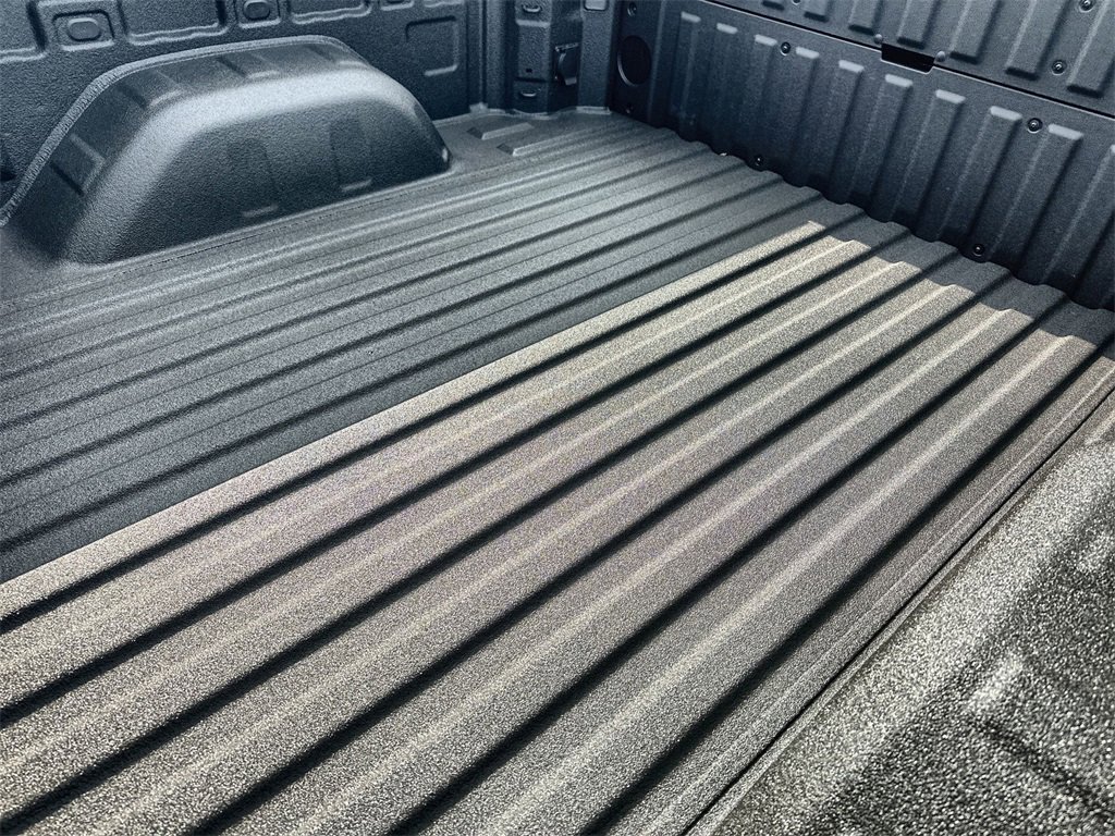 New 2026 GMC Sierra 1500 SLT image 18