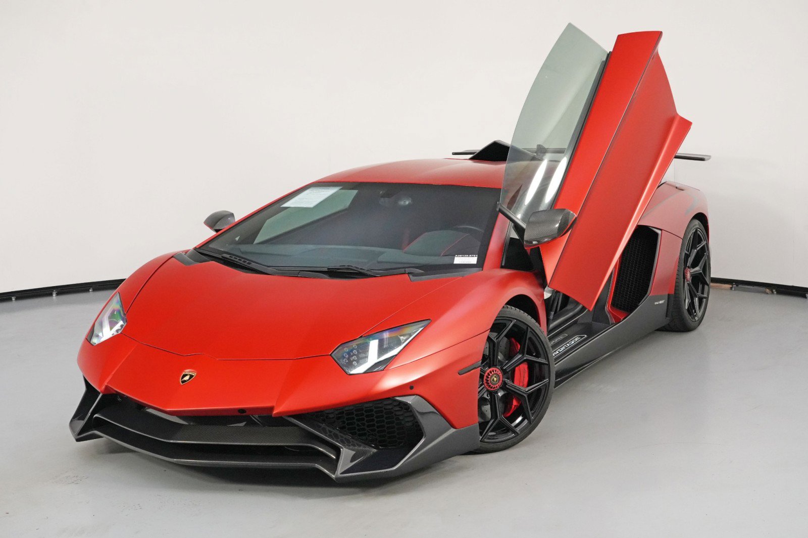 Used 2017 Lamborghini Aventador S image 68