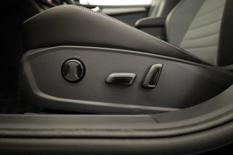 New 2026 Volkswagen Jetta SE image 11