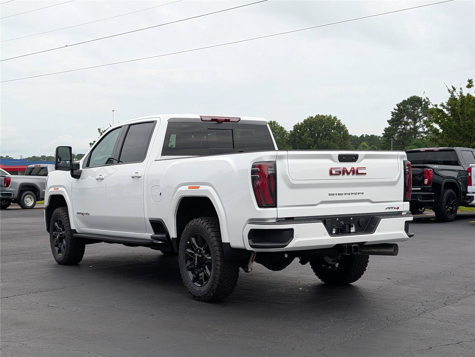 New 2026 GMC Sierra 2500 AT4 w/ AT4 Premium Plus Package AWD/4WD image 3