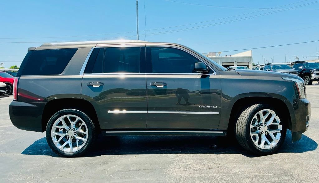 Used 2019 GMC Yukon Denali w/ Denali Ultimate Package AWD/4WD image 7