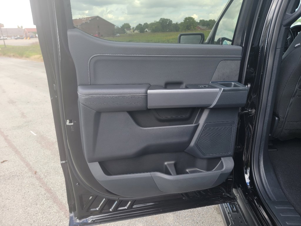 New 2025 Ford F150 XLT image 27