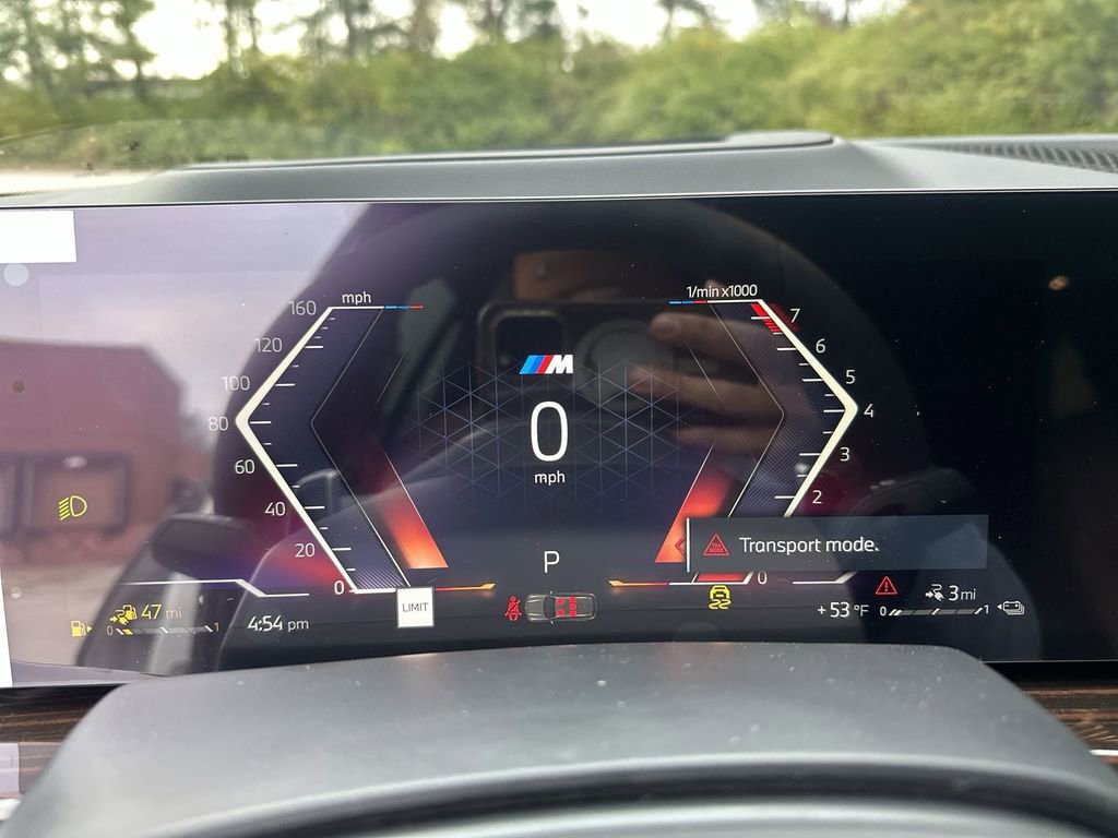 Used 2026 BMW X5 xDrive50e image 16