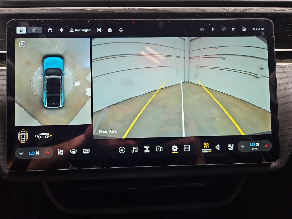 Used 2023 Rivian R1S Adventure AWD/4WD image 15