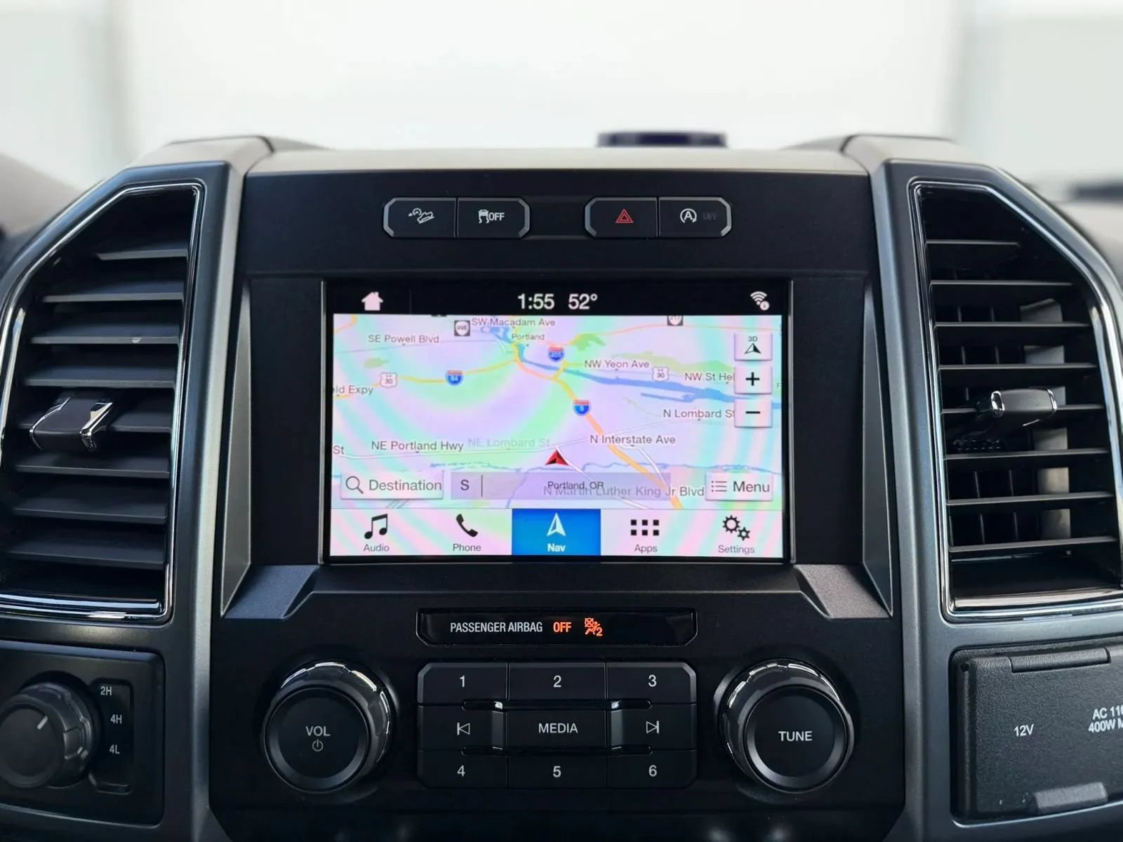 Used 2019 Ford F150 XLT w/ Equipment Group 302A Luxury AWD/4WD image 27