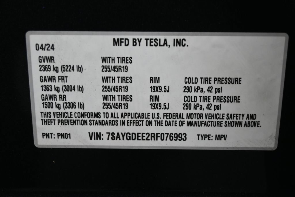 Used 2024 Tesla Model Y Long Range AWD/4WD image 5