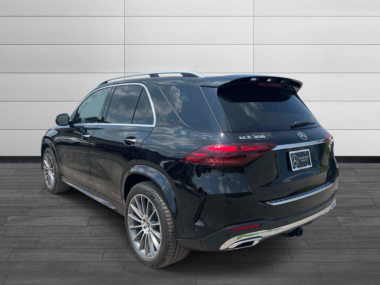 Certified 2024 Mercedes-Benz GLE 350 4MATIC image 5