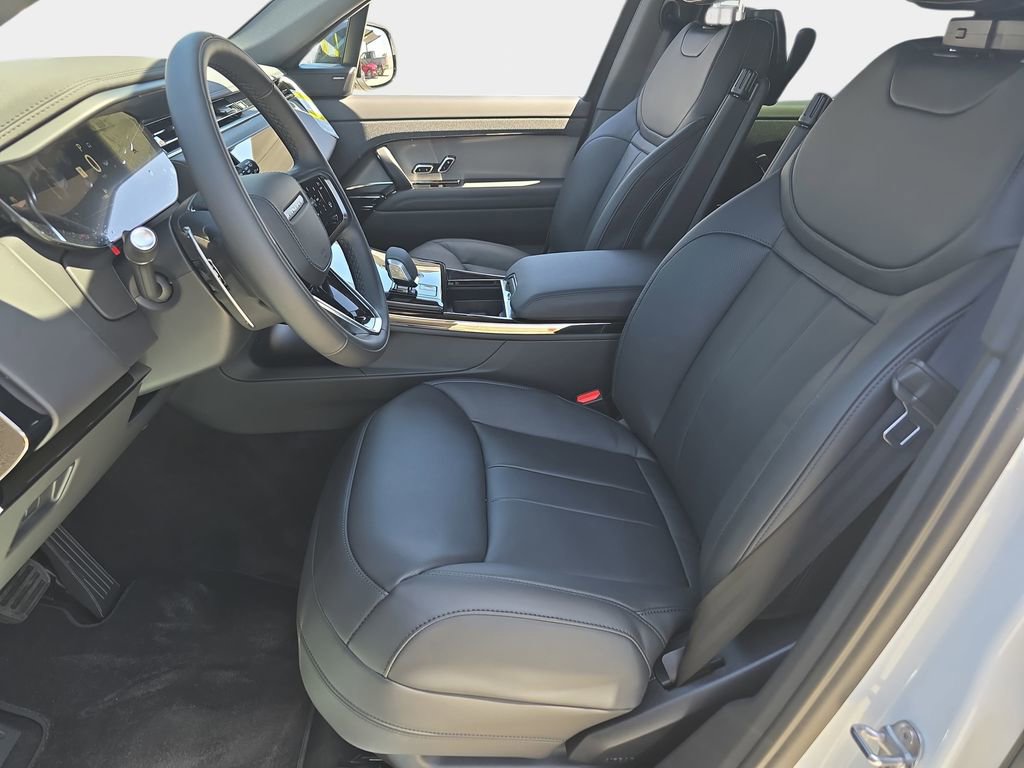 New 2026 Land Rover Range Rover Sport SE AWD/4WD image 16