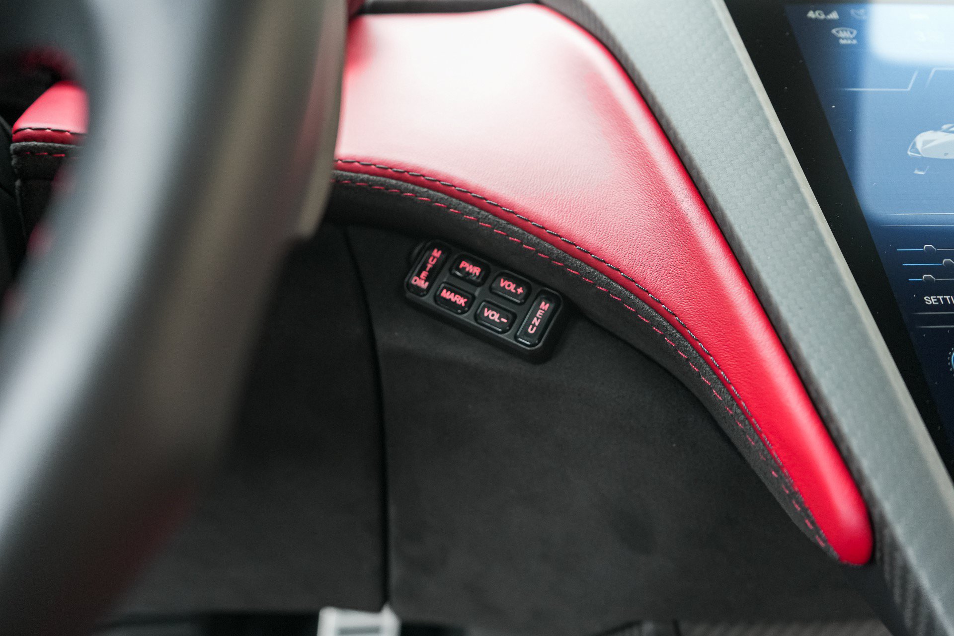 Used 2025 Lamborghini Revuelto AWD/4WD image 42