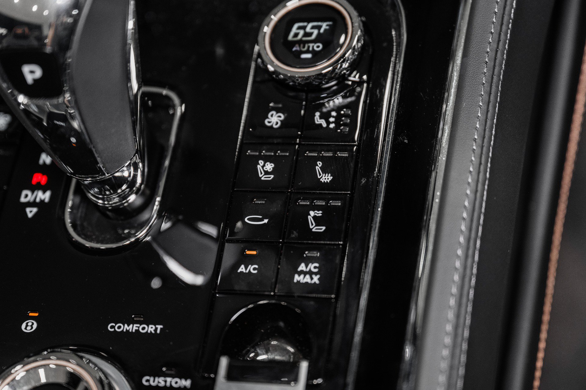 Certified 2024 Bentley Continental GT AWD/4WD image 42