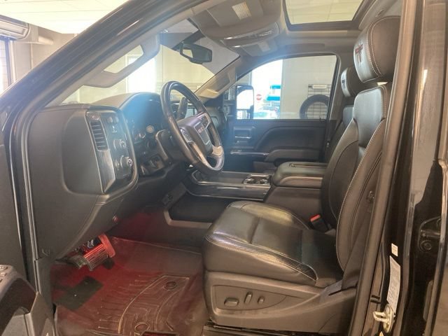 Used 2018 GMC Sierra 2500 SLT w/ Duramax Plus Package AWD/4WD image 25