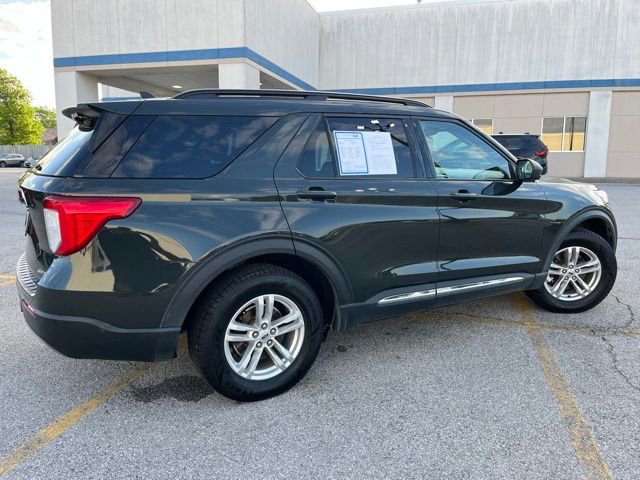 Used 2022 Ford Explorer XLT w/ Equipment Group 202A AWD/4WD image 6