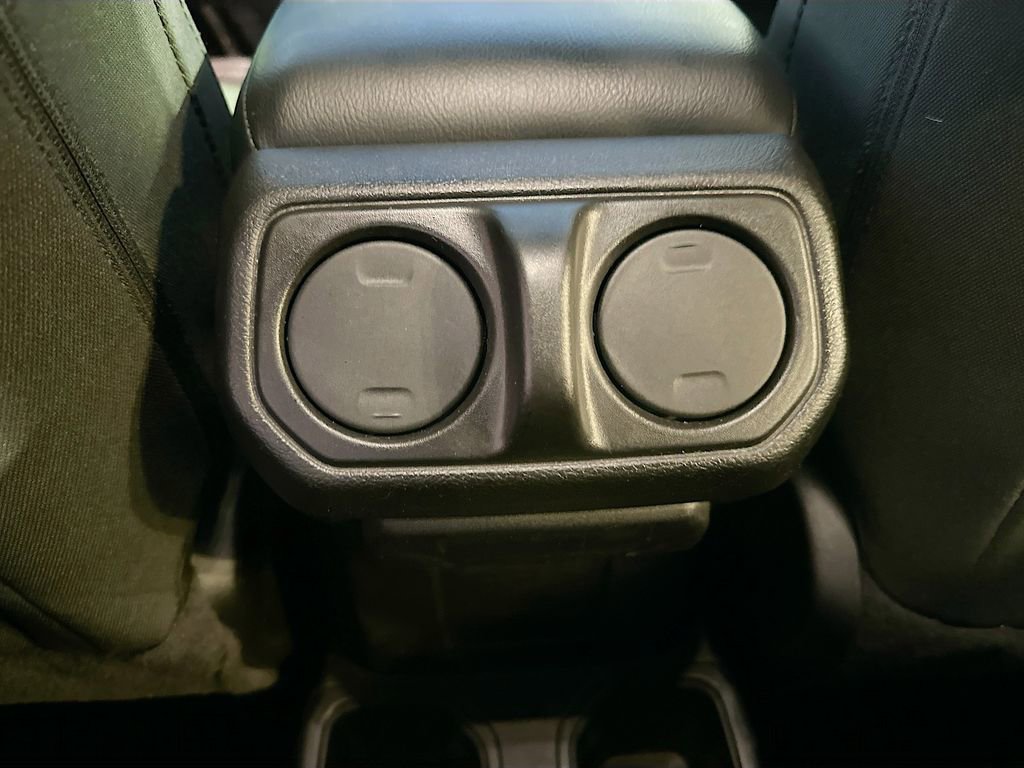 Used 2021 Jeep Wrangler Islander image 31