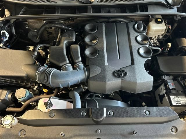 Used 2021 Toyota 4Runner TRD Off-Road AWD/4WD image 37