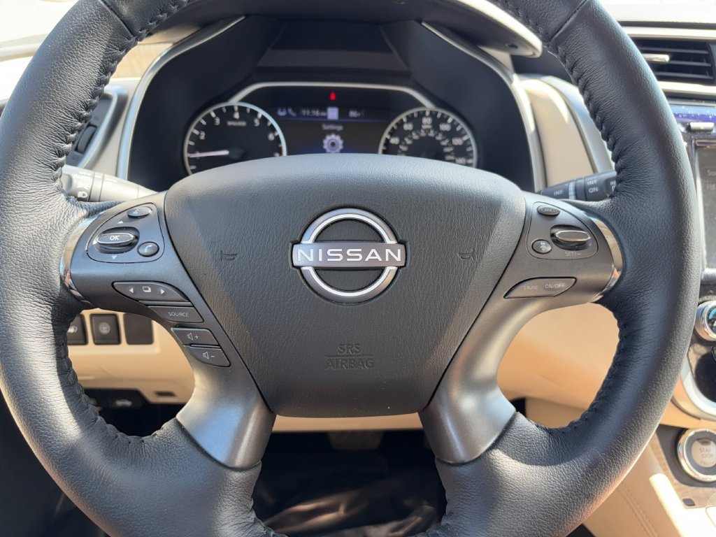 Used 2023 Nissan Murano SL FWD image 11
