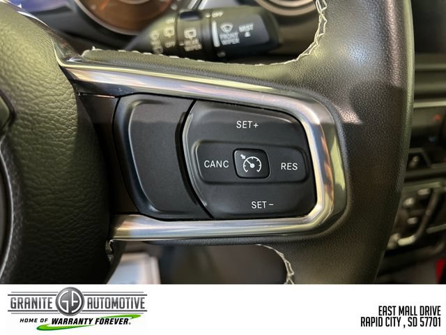 Used 2023 Jeep Wrangler Unlimited Sahara AWD/4WD image 32