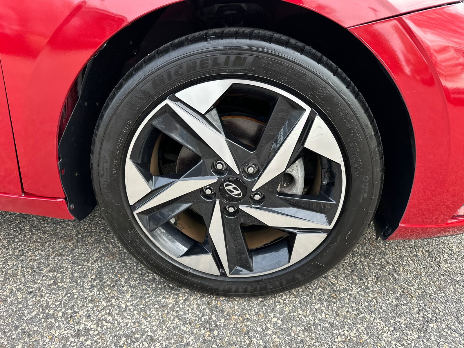 Used 2021 Hyundai Elantra SEL w/ Convenience + Premium Package image 10