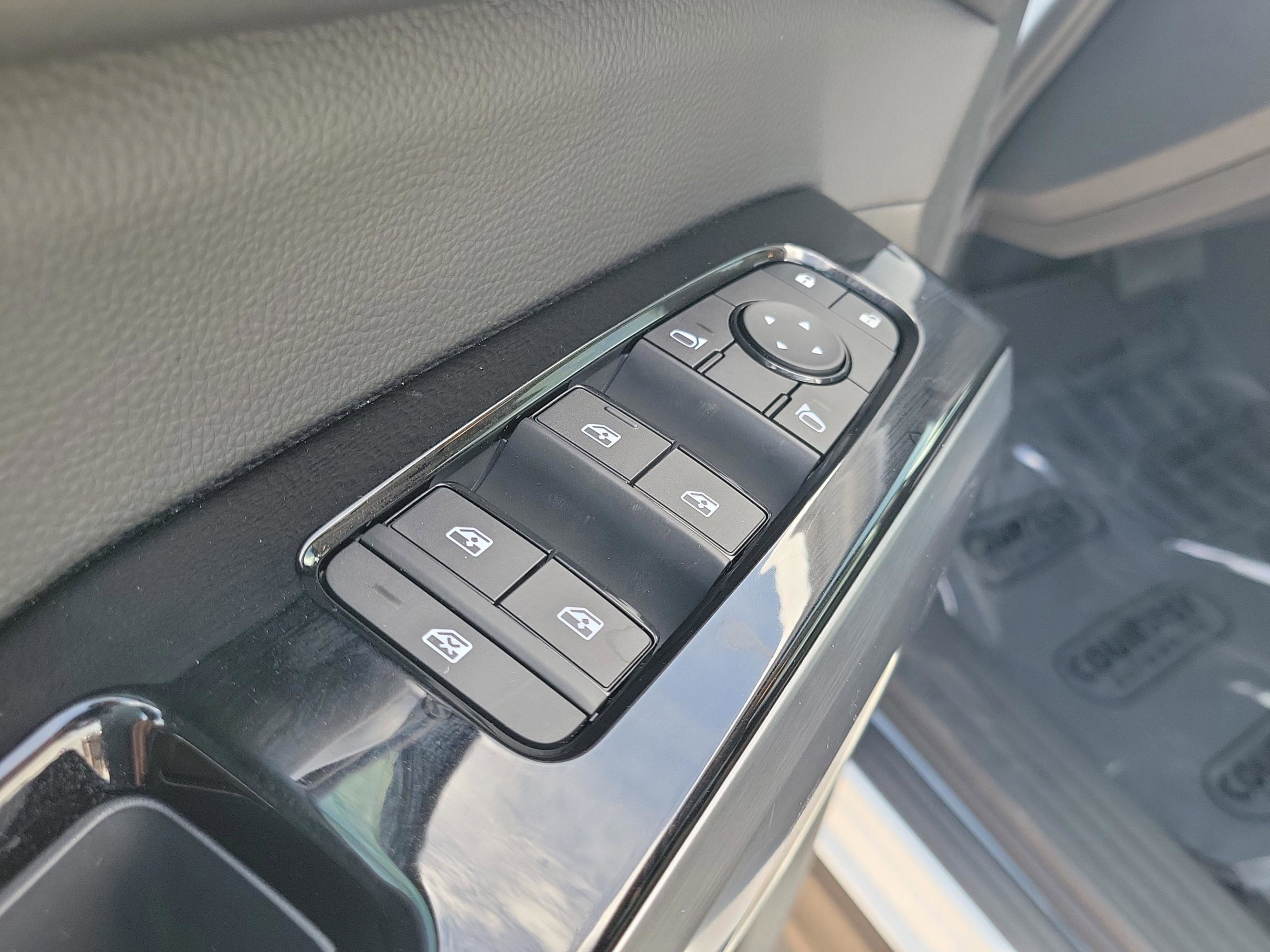 New 2026 Nissan Pathfinder SL FWD image 22