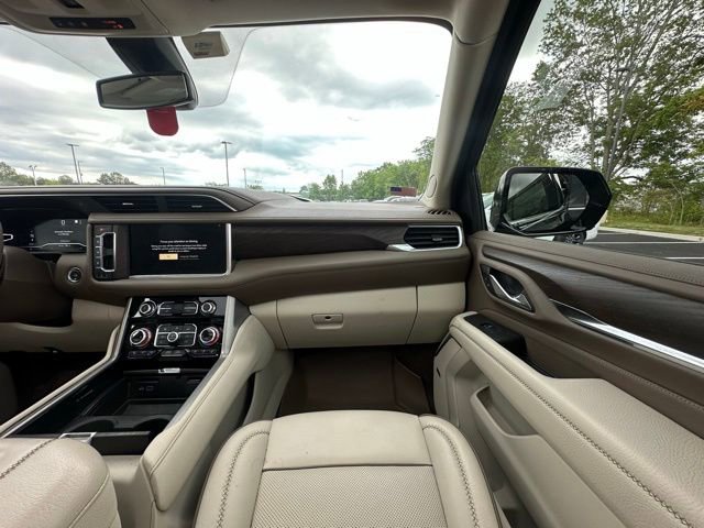 Used 2022 GMC Yukon Denali AWD/4WD image 29