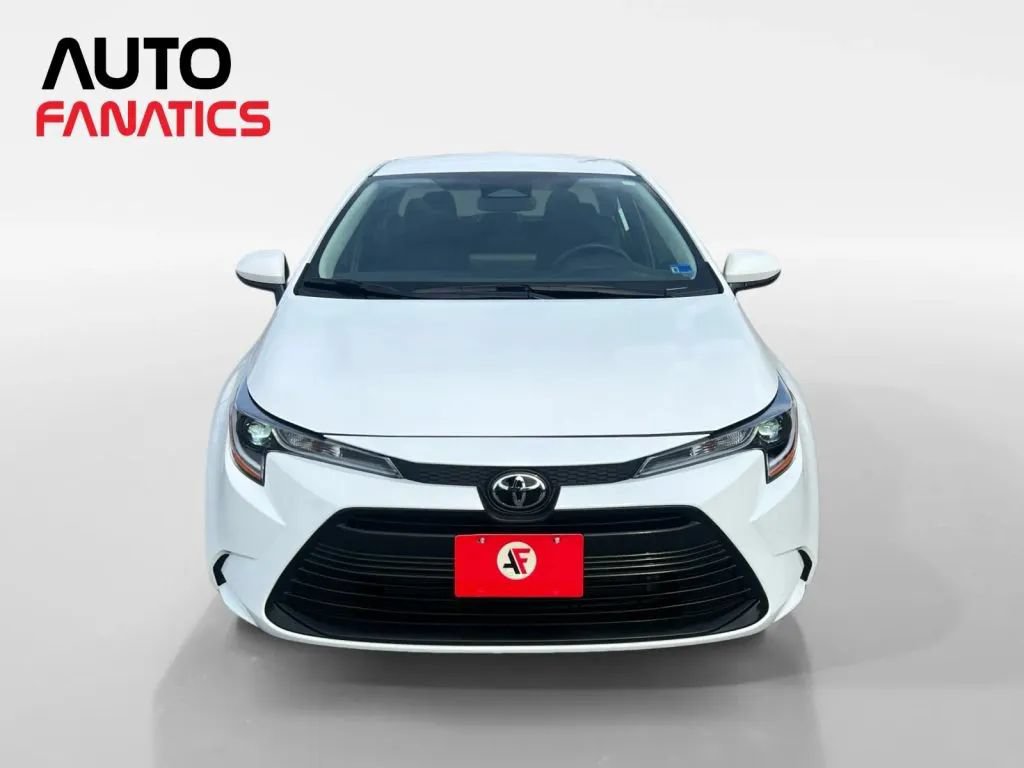Used 2026 Toyota Corolla LE FWD image 9