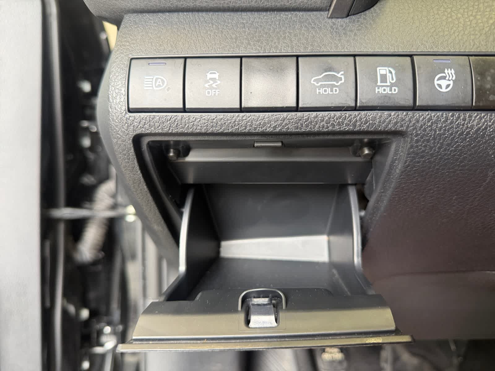 Used 2024 Toyota Camry SE FWD image 30