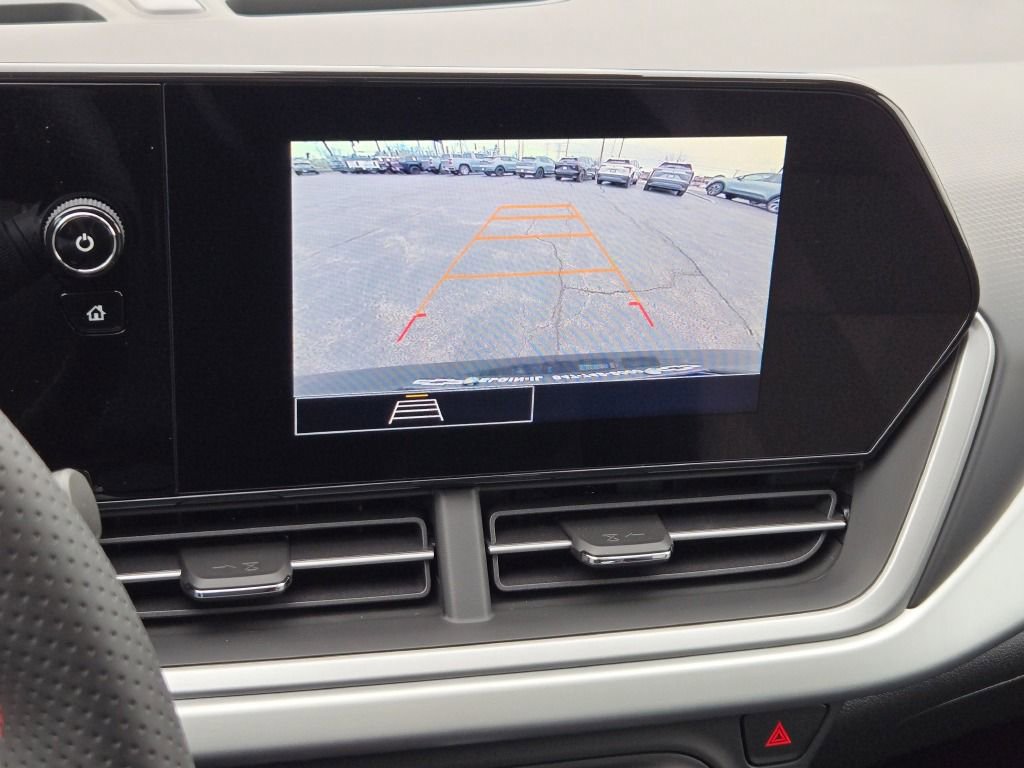 New 2026 Chevrolet Trax RS w/ Sunroof Package image 25