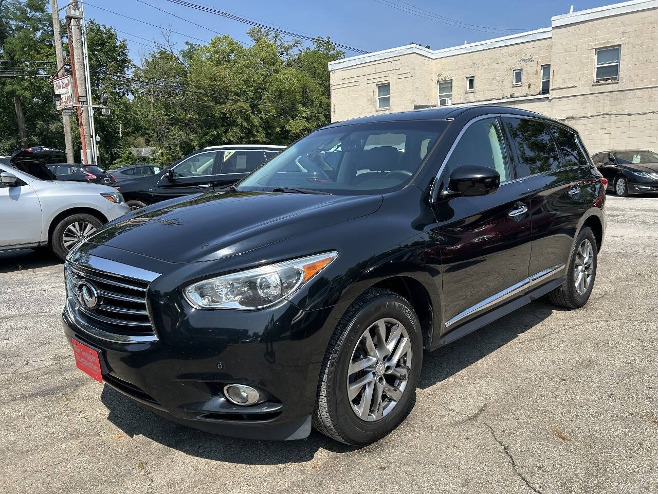 Used 2013 INFINITI JX35 AWD w/ Premium Pkg image 2
