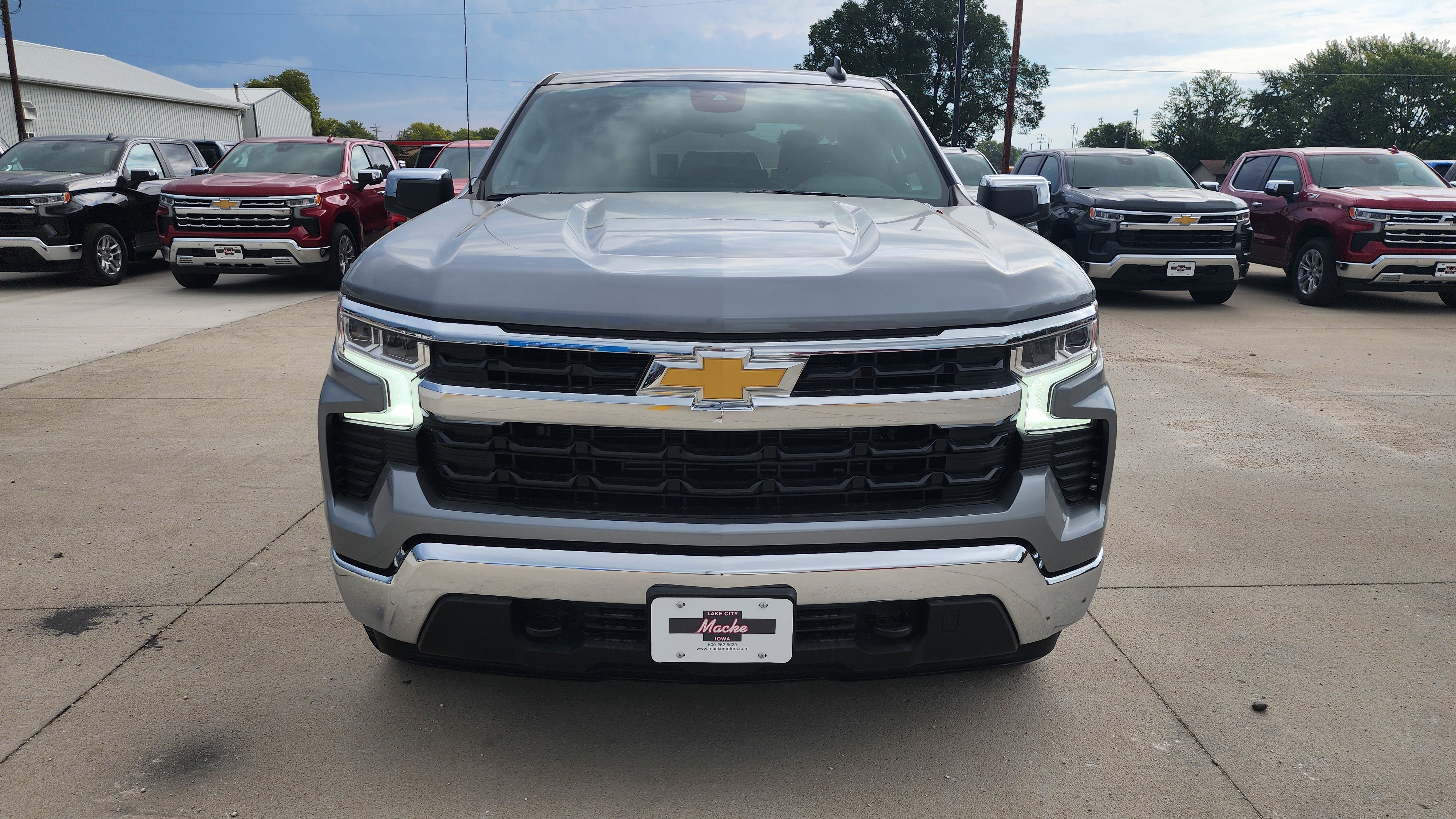 New 2026 Chevrolet Silverado 1500 LT image 2