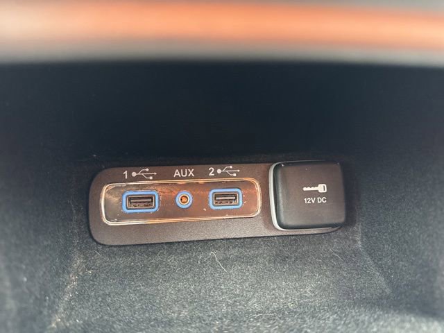 Used 2019 Jeep Grand Cherokee Altitude image 24